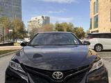 Toyota Camry 2019 года за 13 200 000 тг. в Алматы – фото 2