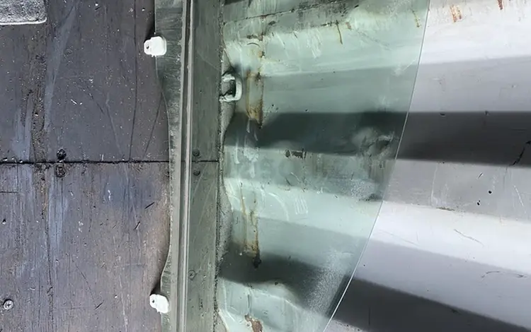 Стекло двери на Митсубиси Оутлендер XL за 12 000 тг. в Караганда
