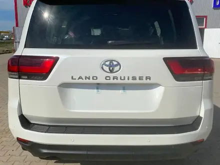 Toyota Land Cruiser 2022 года за 54 000 000 тг. в Актобе – фото 4