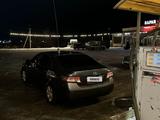 Toyota Camry 2010 года за 4 000 000 тг. в Уральск – фото 2