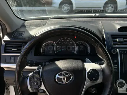 Toyota Camry 2014 года за 6 000 000 тг. в Тараз – фото 2