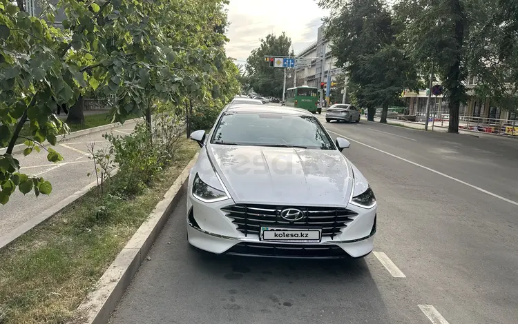 Hyundai Sonata 2023 года за 14 200 000 тг. в Алматы