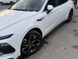 Hyundai Sonata 2025 года за 14 200 000 тг. в Алматы – фото 3