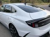 Hyundai Sonata 2025 года за 14 200 000 тг. в Алматы – фото 4