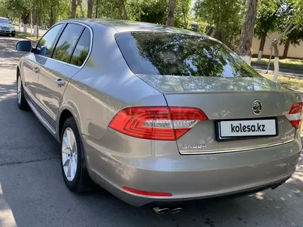 Skoda Superb 2014 годаүшін6 500 000 тг. в Астана – фото 5