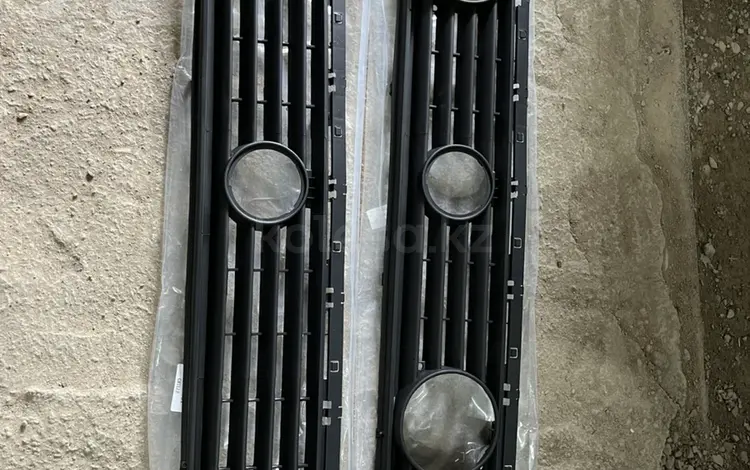 Решетка радиатора — Volkswagen Golf 2 1983-1991 за 7 000 тг. в Алматы