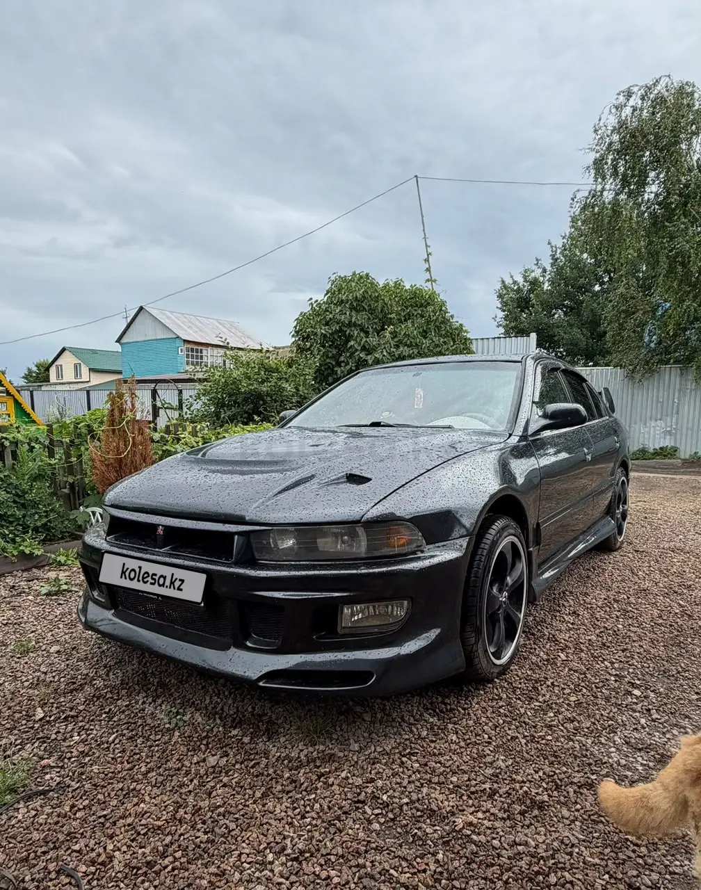 Mitsubishi Galant, 2001