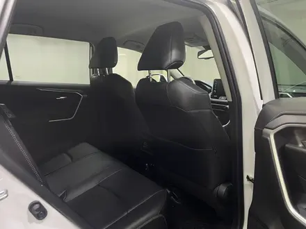 Toyota RAV4 Luxe 2021 года за 14 500 000 тг. в Алматы – фото 7