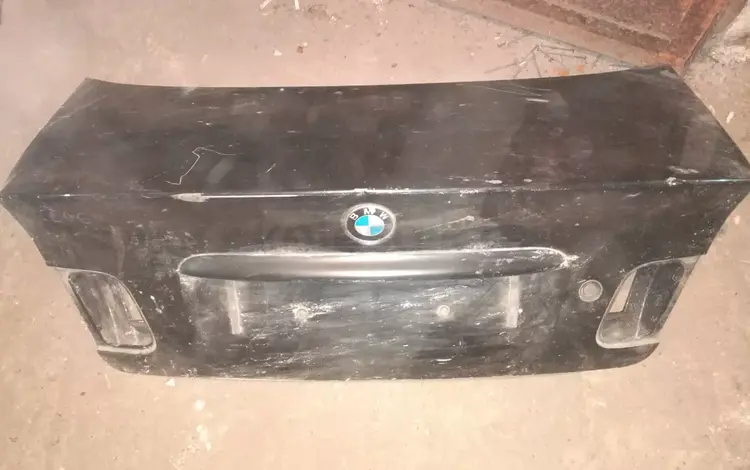 Крышка багажника BMW e46 седан за 15 000 тг. в Караганда