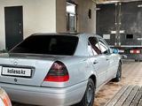 Mercedes-Benz C 220 1994 годаүшін900 000 тг. в Арысь – фото 3