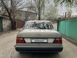 Mercedes-Benz E 280 1993 года за 3 200 000 тг. в Алматы – фото 4
