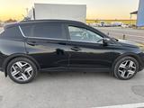 Hyundai Bayon 2023 годаүшін7 500 000 тг. в Актобе – фото 2