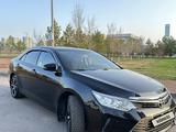 Toyota Camry 2015 года за 10 700 000 тг. в Астана