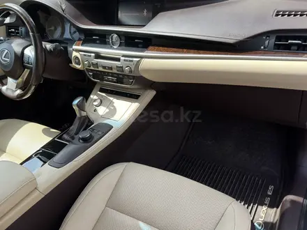 Lexus ES 350 2016 года за 13 550 000 тг. в Павлодар – фото 25