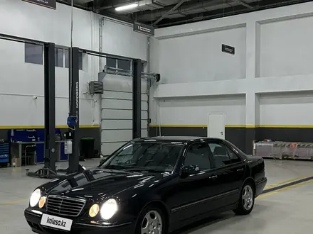 Mercedes-Benz E 320 2000 года за 6 000 000 тг. в Туркестан – фото 4