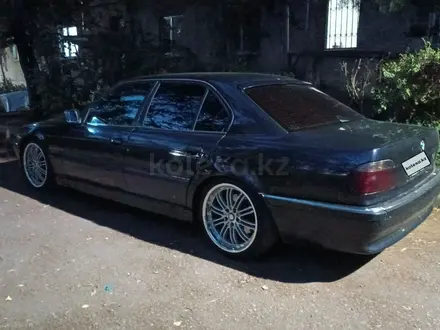 BMW 728 1998 года за 2 850 000 тг. в Алматы – фото 3
