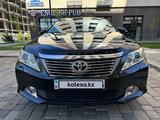 Toyota Camry 2013 годаүшін9 800 000 тг. в Атырау – фото 2