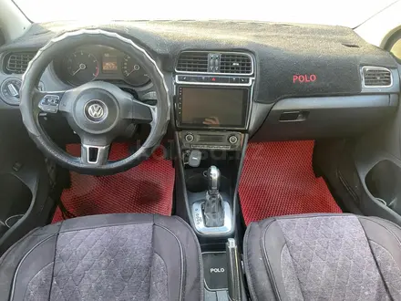 Volkswagen Polo 2014 года за 2 662 333 тг. в Алматы – фото 7