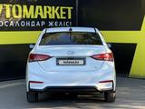 Hyundai Accent 2018 года за 6 300 000 тг. в Семей – фото 5