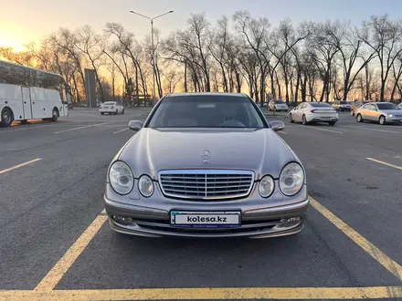 Mercedes-Benz E 500 2003 года за 6 400 000 тг. в Алматы – фото 2