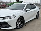 Toyota Camry 2021 года за 16 000 000 тг. в Уральск – фото 5