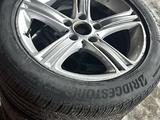 Диски с резиной за 200 000 тг. в Астана