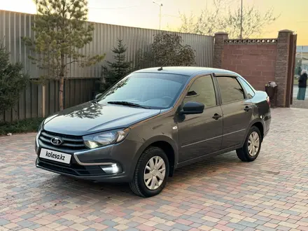 ВАЗ (Lada) Granta 2190 2019 года за 4 000 000 тг. в Астана