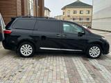 Toyota Sienna 2015 года за 9 800 000 тг. в Актау – фото 4