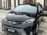 Toyota Sienna 2015 года за 9 800 000 тг. в Актау – фото 3