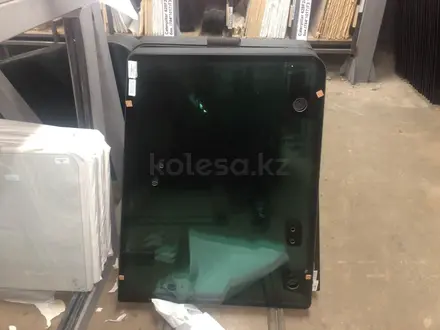 Стёкла заводские на 3 1 hidromek komatsu за 75 000 тг. в Алматы – фото 20