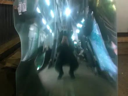 Стёкла заводские на 3 1 hidromek komatsu за 75 000 тг. в Алматы – фото 8