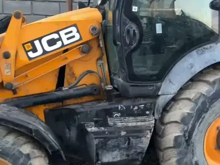 Стёкла заводские на 3 1 hidromek komatsu за 75 000 тг. в Алматы