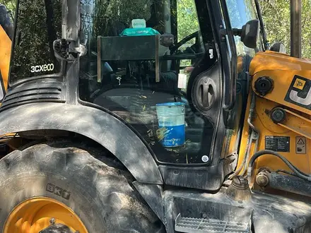 Стёкла заводские на 3 1 hidromek komatsu за 75 000 тг. в Алматы – фото 3