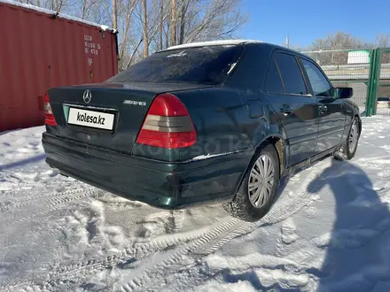 Mercedes-Benz C 180 1996 года за 1 300 000 тг. в Караганда – фото 2