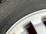 Оригинальные диски Toyota R15, с зимними шинами Nokian Hakkapeliitta R3 за 180 000 тг. в Алматы – фото 3