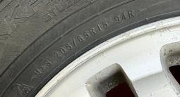 Оригинальные диски Toyota R15, с зимними шинами Nokian Hakkapeliitta R3 за 180 000 тг. в Алматы – фото 3