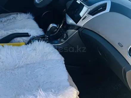Chevrolet Cruze 2013 года за 3 000 000 тг. в Астана – фото 4