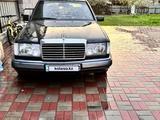 Mercedes-Benz E 200 1989 года за 1 500 000 тг. в Алматы – фото 4