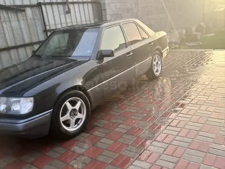 Mercedes-Benz E 200 1989 года за 1 500 000 тг. в Алматы – фото 5