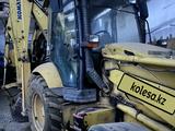 Komatsu  WB93R-5 2006 годаүшін13 550 000 тг. в Караганда