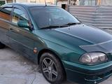 Toyota Avensis 1999 годаүшін2 200 000 тг. в Усть-Каменогорск