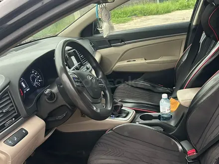 Hyundai Elantra 2018 года за 5 400 000 тг. в Алматы – фото 6
