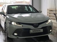 Toyota Camry 2019 года за 12 900 000 тг. в Актобе