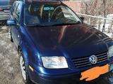 Volkswagen Jetta 2004 годаүшін3 300 000 тг. в Астана