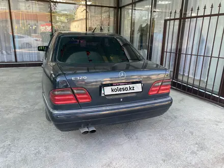 Mercedes-Benz E 280 1998 года за 2 600 000 тг. в Туркестан – фото 4