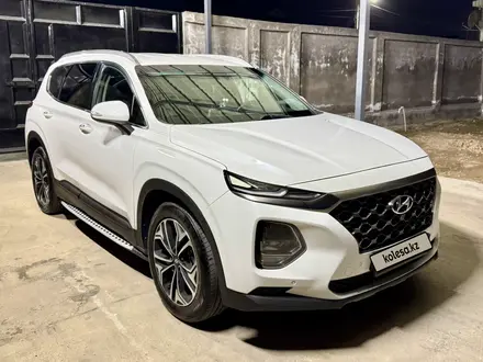 Hyundai Santa Fe 2019 года за 13 800 000 тг. в Шымкент – фото 2