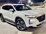 Hyundai Santa Fe 2019 года за 13 800 000 тг. в Шымкент