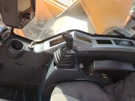 Hyundai  R300LC 2014 года за 19 800 000 тг. в Астана – фото 18