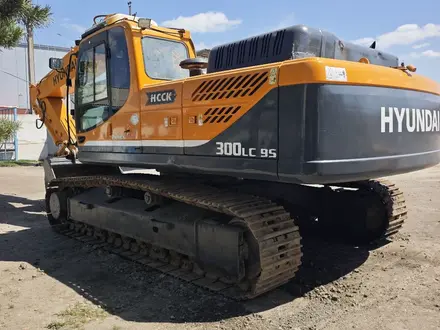 Hyundai  R300LC 2014 года за 19 800 000 тг. в Астана