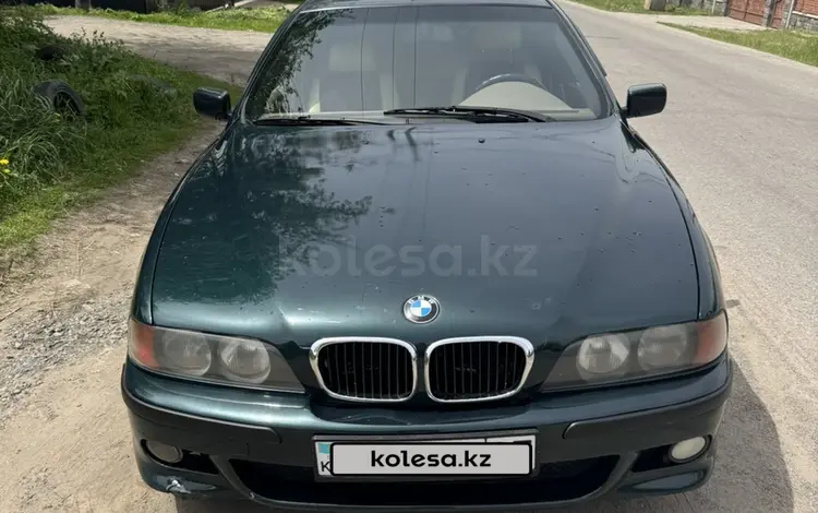 BMW 528 1998 года за 3 000 000 тг. в Алматы